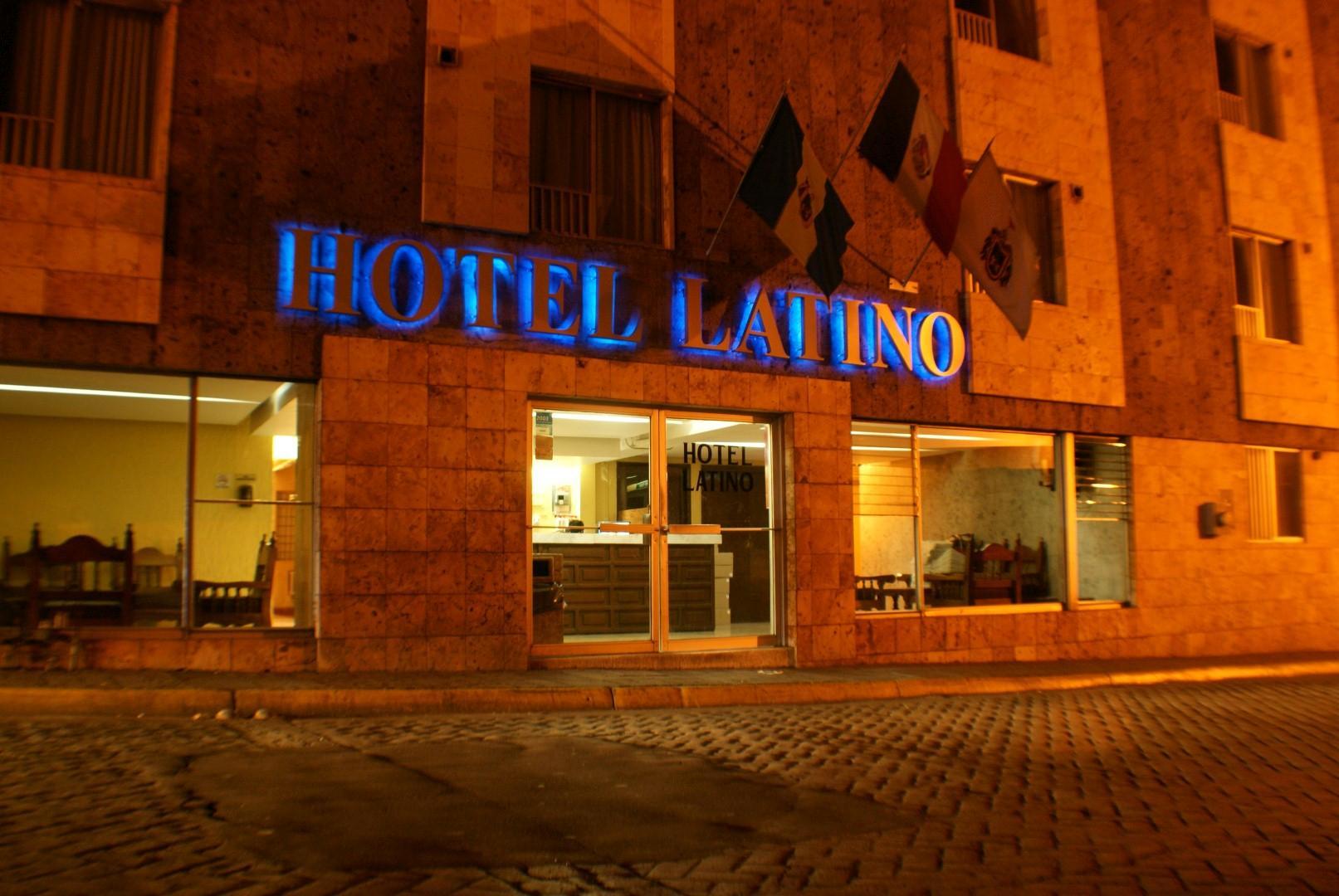 Hotel Latino Guadalajara Bagian luar foto